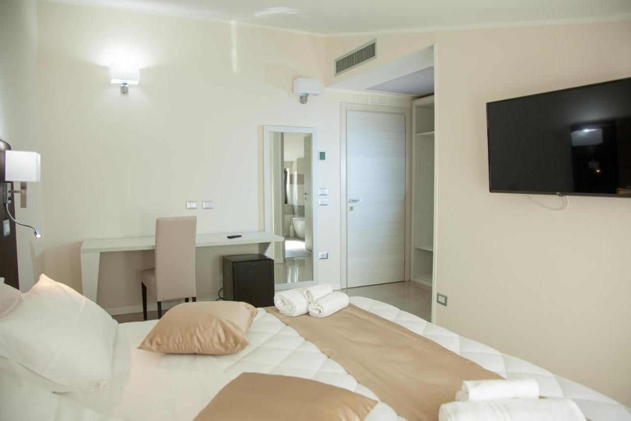 Hotel Dolce Stella Torre Melissa Eksteriør bilde