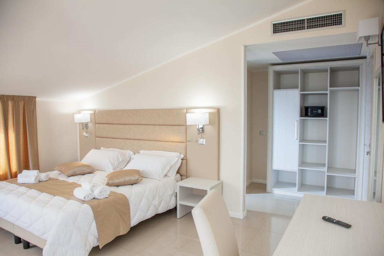Hotel Dolce Stella Torre Melissa Eksteriør bilde